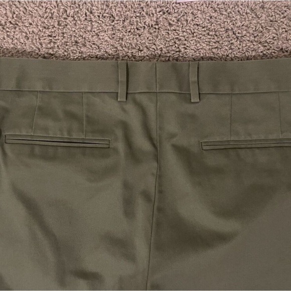 Charles Tyrwhitt Non-Iron Slim Fit Pants - Picture 3 of 10